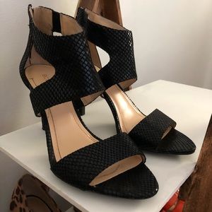 BCBGENERATION Black Sandals